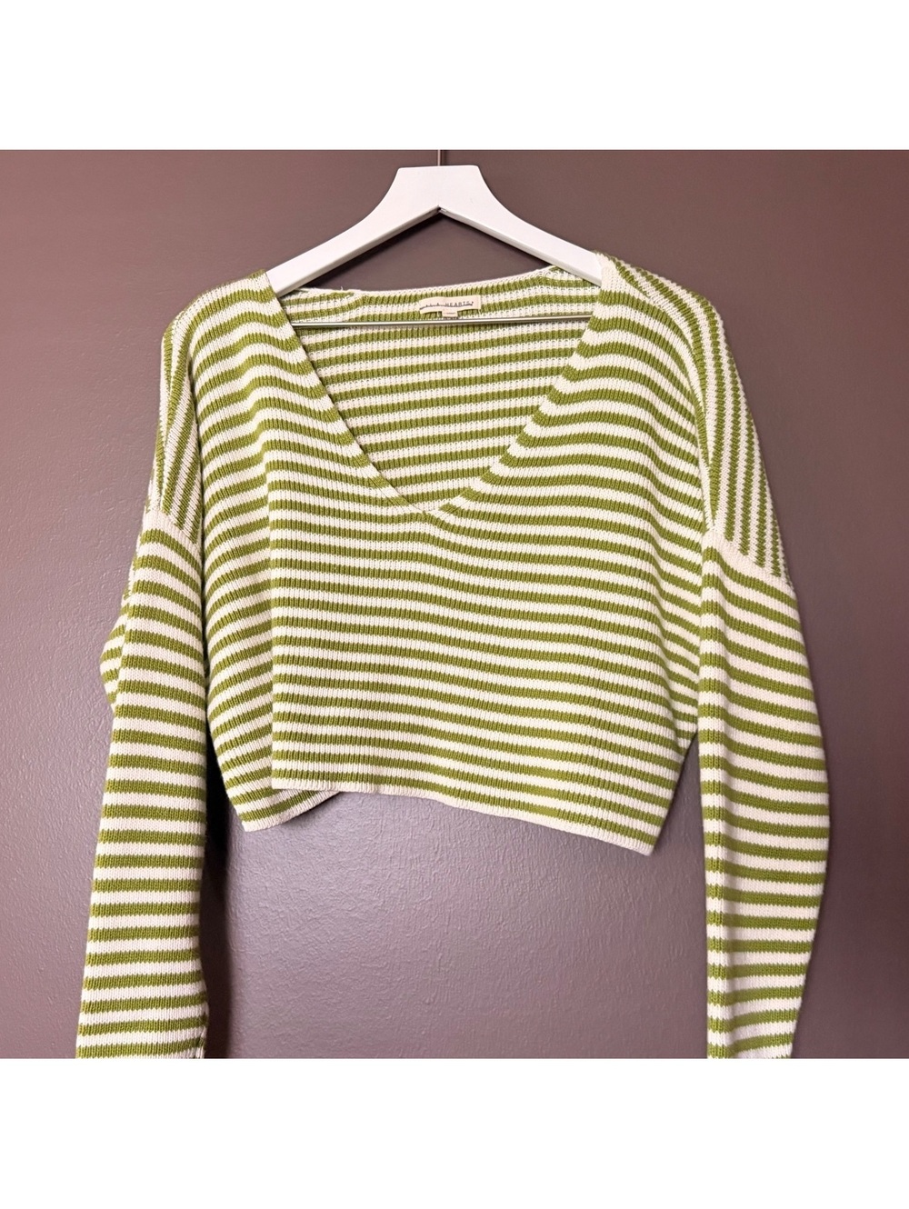 LA Hearts Womens Green White Striped V-Neck Knit Sweater Size Medium